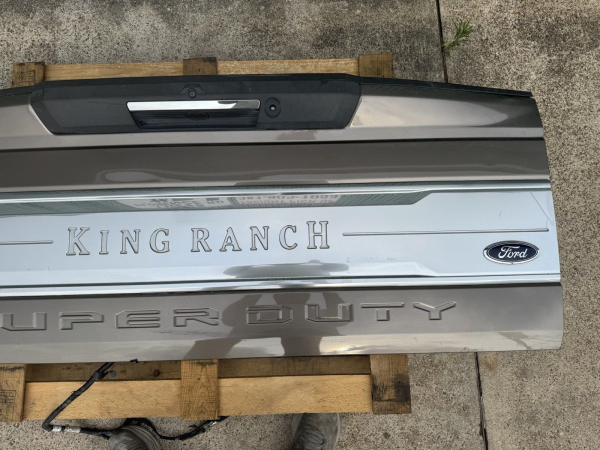 2017-2019 Ford F250 F350 Factory King Ranch Tailgate Step & Camera Stone Grey - Image 11