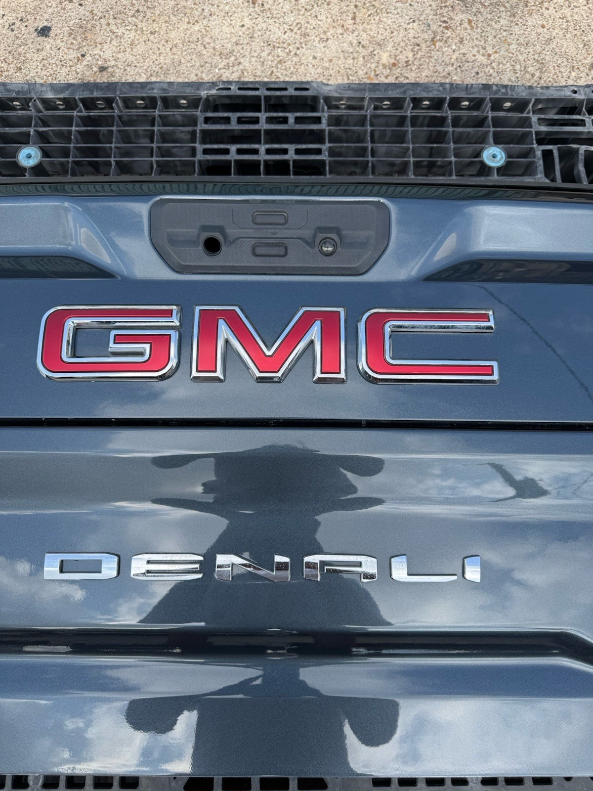 2020-2024 GMC Sierra 2500 3500 Factory Multi Pro Tailgate Dark Sky Metallic OEM - Image 7