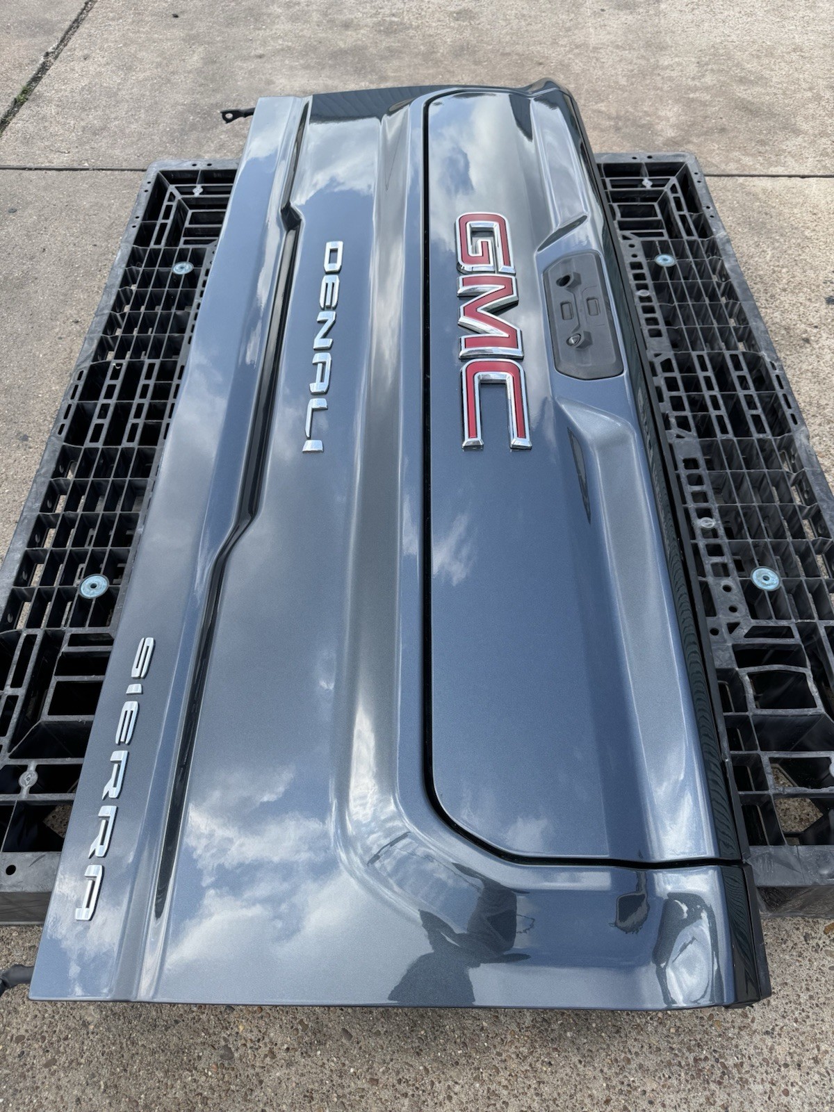 2020-2024 GMC Sierra 2500 3500 Factory Multi Pro Tailgate Dark Sky Metallic OEM - Image 10
