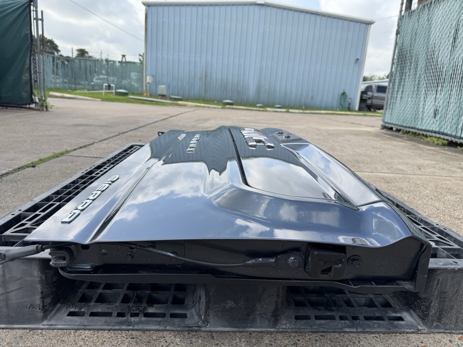 2020-2024 GMC Sierra 2500 3500 Factory Multi Pro Tailgate Dark Sky Metallic OEM - Image 11