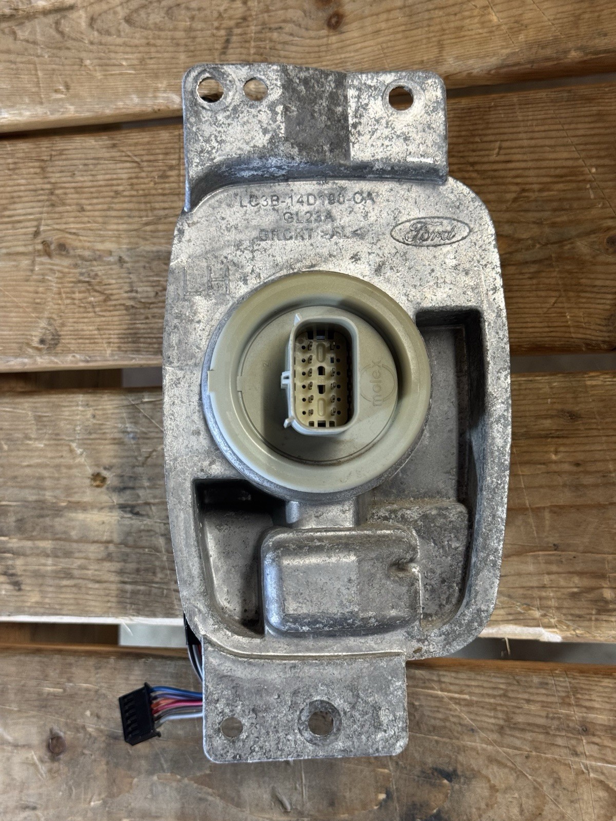 2020-2022 Ford F250 F350 OEM Tail Light BLIND SPOT MODULE BRACKET LH Driver Side