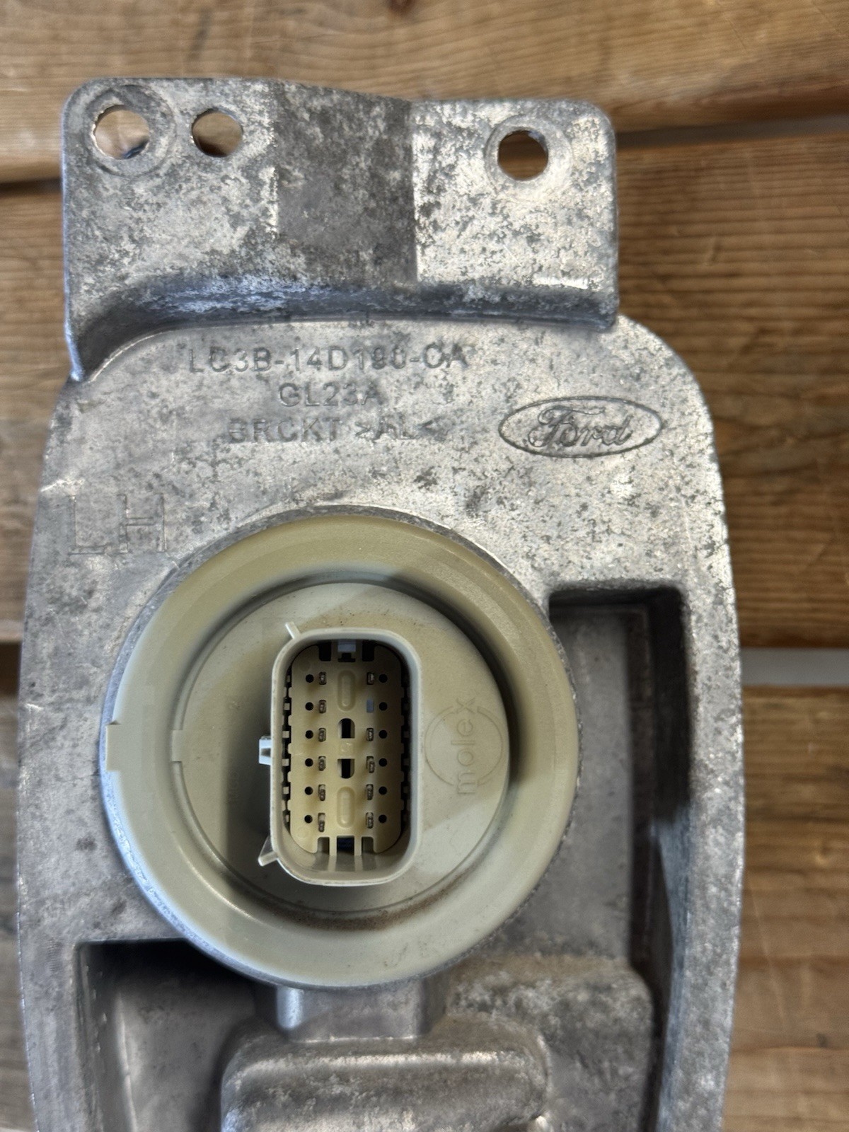 2020-2022 Ford F250 F350 OEM Tail Light BLIND SPOT MODULE BRACKET LH Driver Side - Image 2