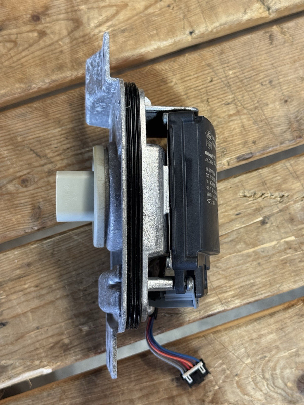 2020-2022 Ford F250 F350 OEM Tail Light BLIND SPOT MODULE BRACKET LH Driver Side - Image 6