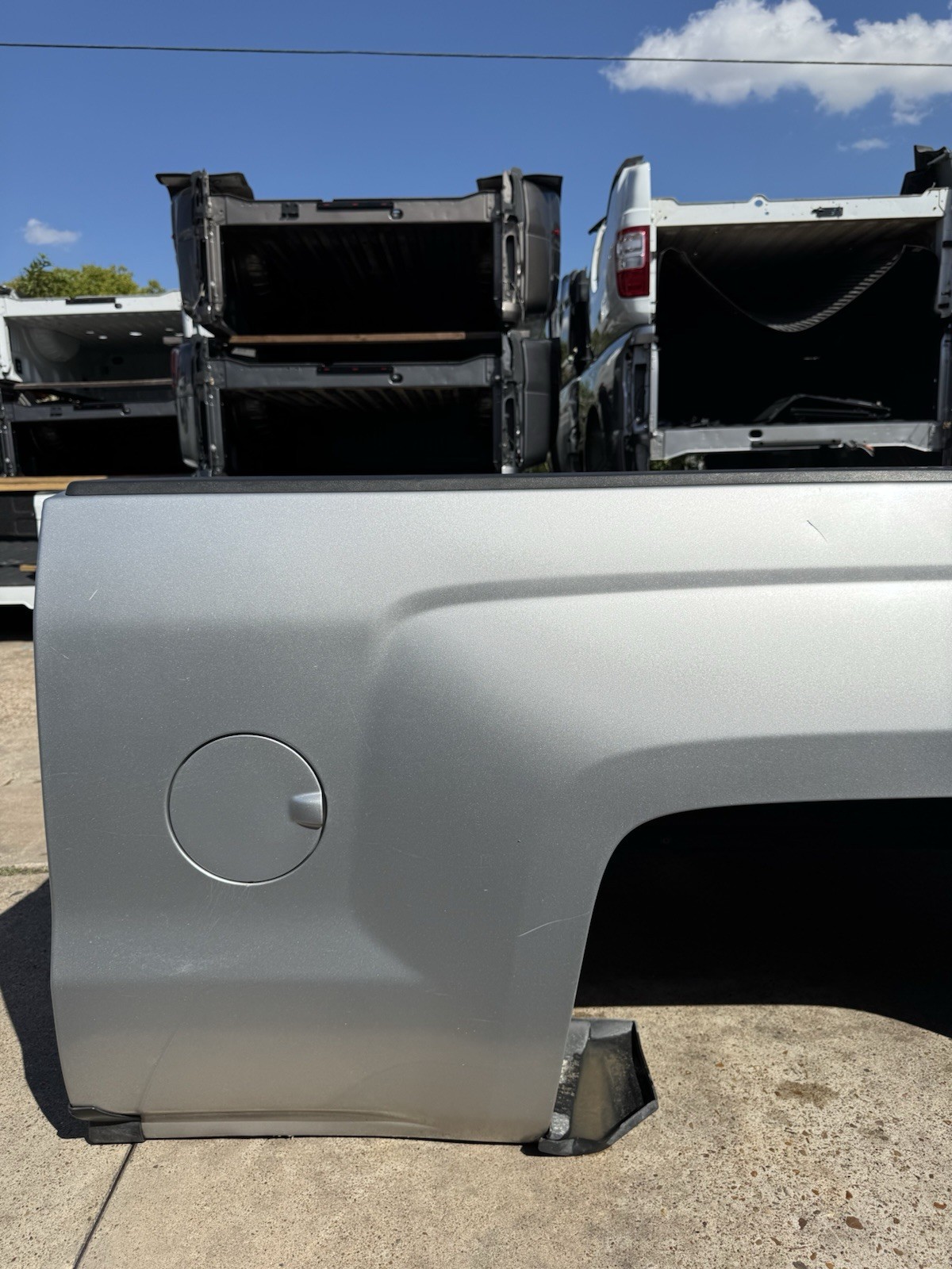 2015-2019 Chevy 2500 3500 Take Off Short Bed 6FT 9IN Silver SRW OEM - Image 10