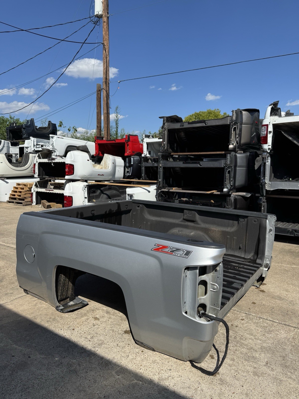 2015-2019 Chevy 2500 3500 Take Off Short Bed 6FT 9IN Silver SRW OEM - Image 13