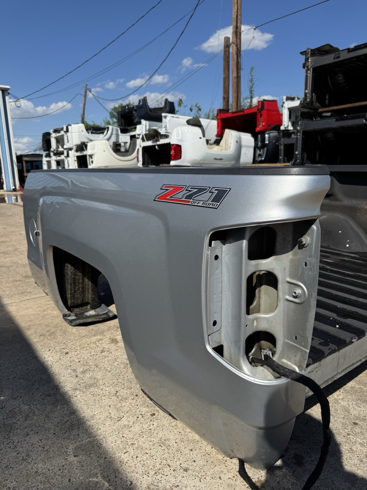 2015-2019 Chevy 2500 3500 Take Off Short Bed 6FT 9IN Silver SRW OEM - Image 14