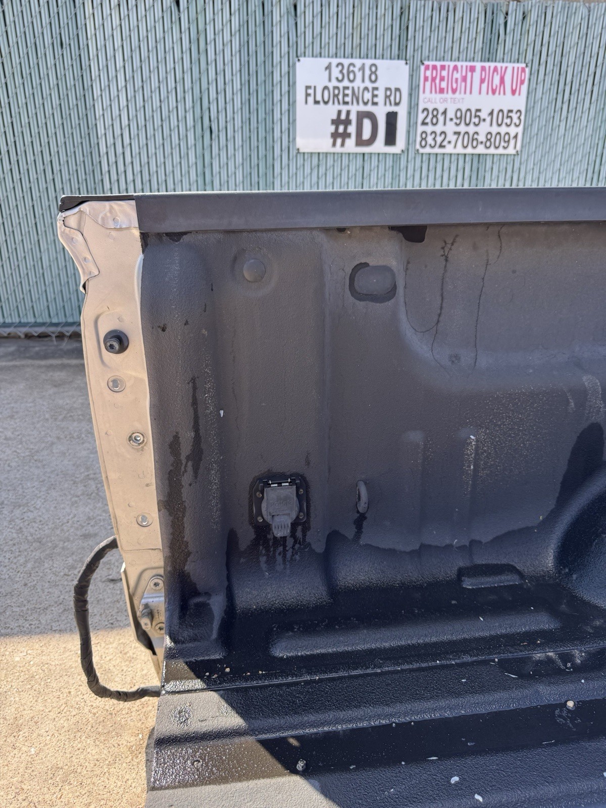 2015-2019 Chevy 2500 3500 Take Off Short Bed 6FT 9IN Silver SRW OEM - Image 16