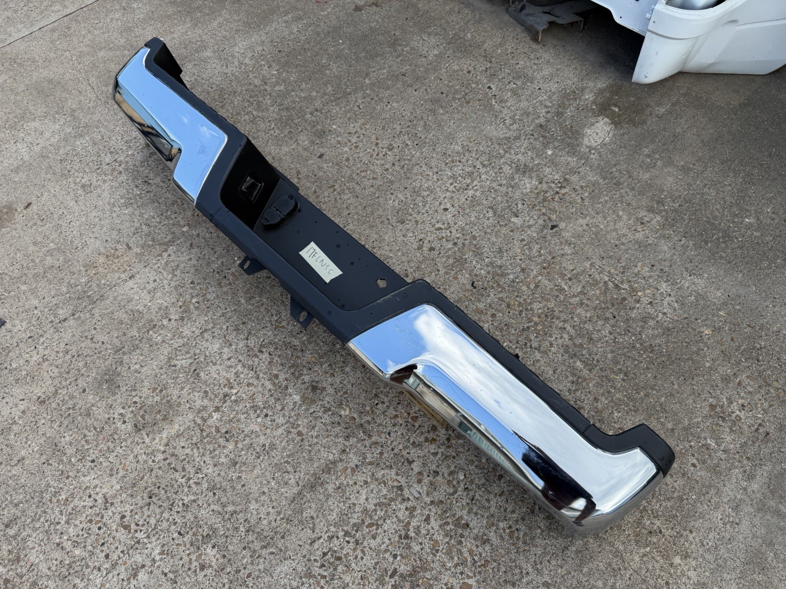 2017-2022 Ford F250 F350 Factory Chrome Rear Bumper No Sensor Holes OEM - Image 3