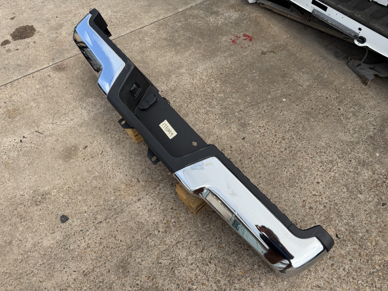 2017-2022 Ford F250 F350 Factory Chrome Rear Bumper No Sensor Holes OEM - Image 3