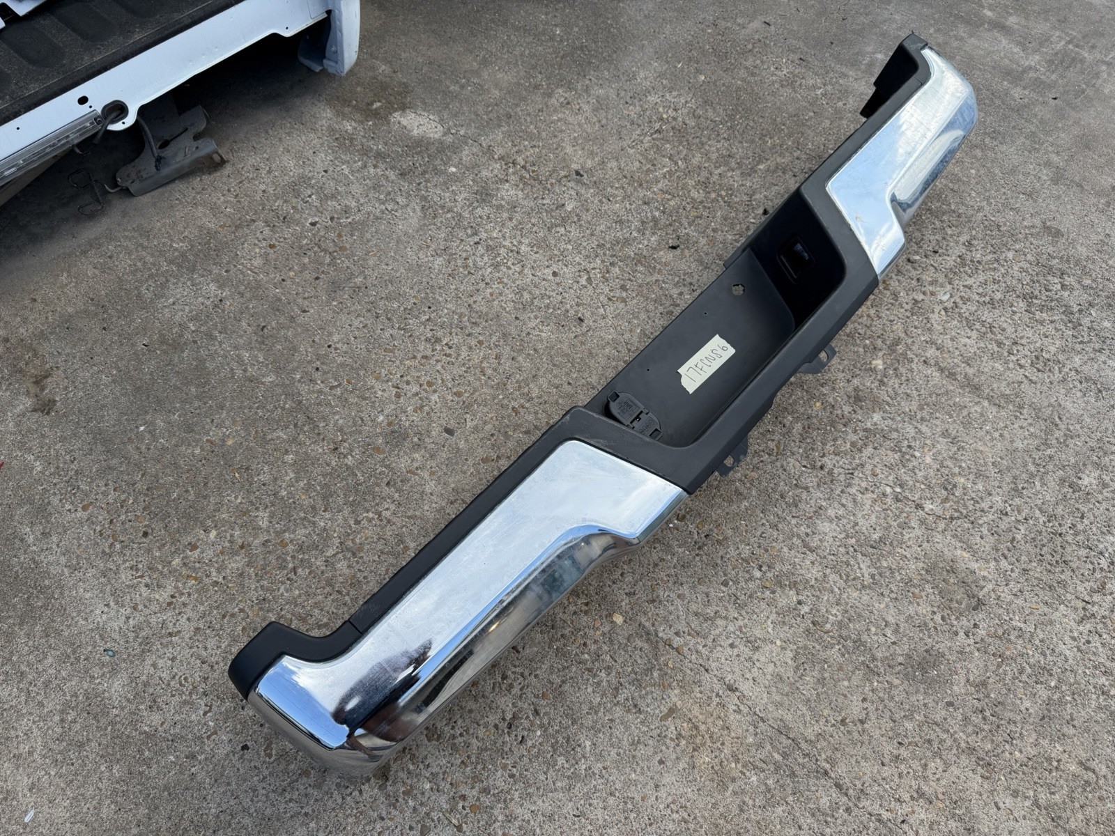 2017-2022 Ford F250 F350 Factory Chrome Rear Bumper No Sensor Holes OEM - Image 2