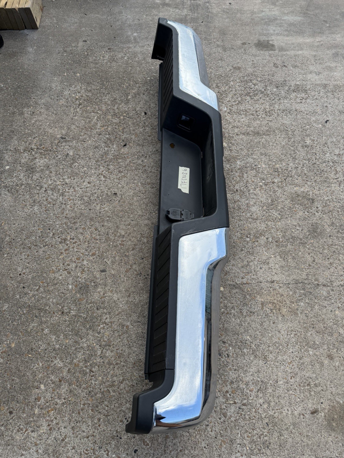 2017-2022 Ford F250 F350 Factory Chrome Rear Bumper No Sensor Holes OEM - Image 6