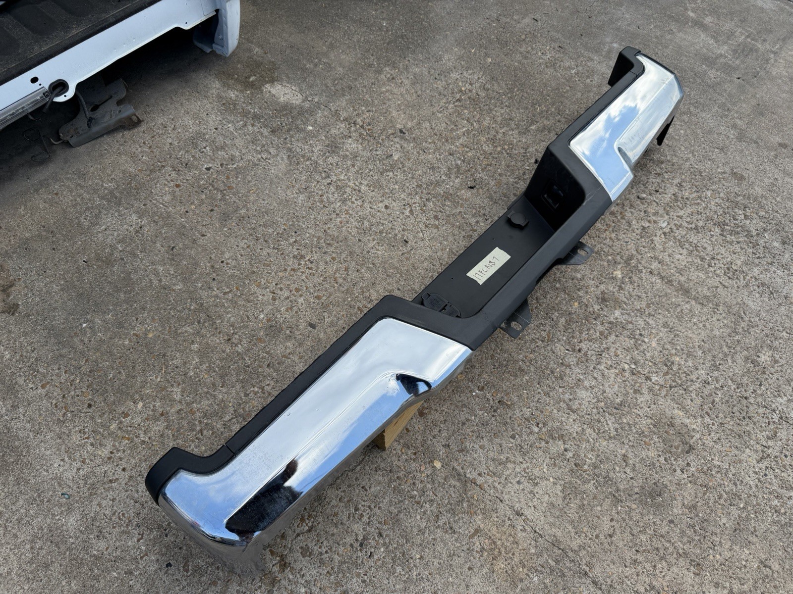 2017-2022 Ford F250 F350 Factory Chrome Rear Bumper No Sensor Holes OEM - Image 2