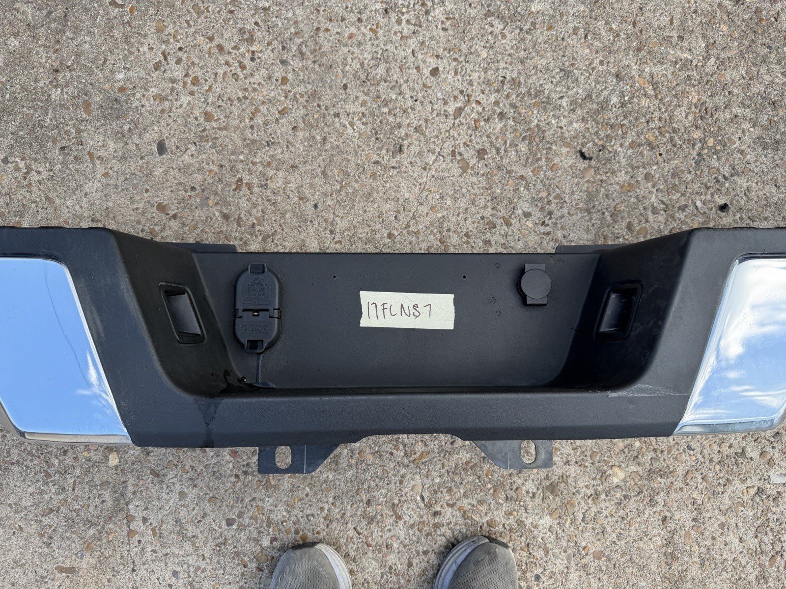 2017-2022 Ford F250 F350 Factory Chrome Rear Bumper No Sensor Holes OEM - Image 9