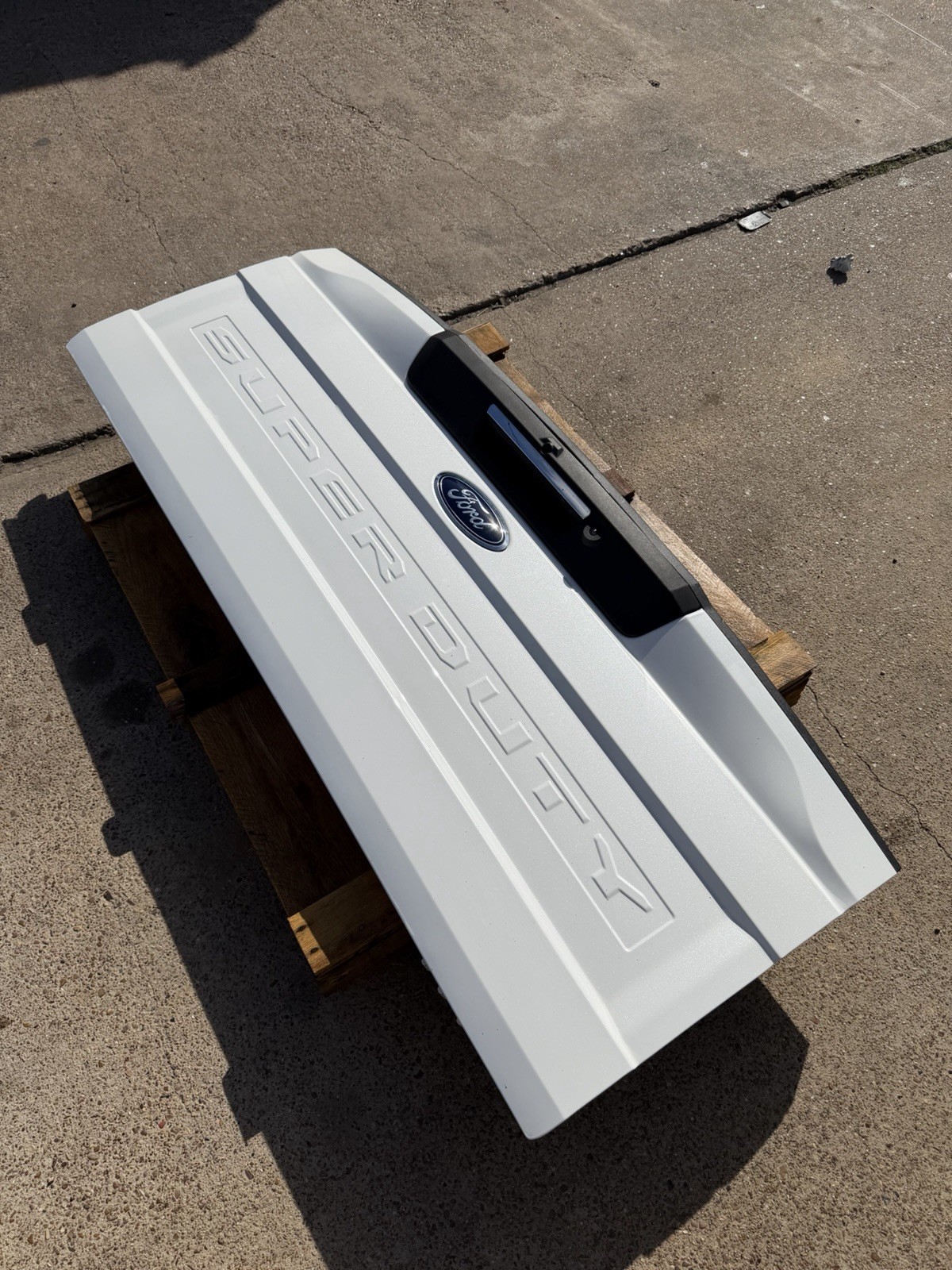 2020-2022 Ford F250 F350 Factory Tailgate Star White w/ Step & Camera Hole OEM - Image 6