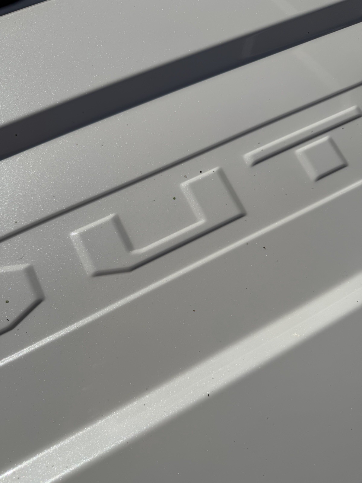 2020-2022 Ford F250 F350 Factory Tailgate Star White w/ Step & Camera Hole OEM - Image 16