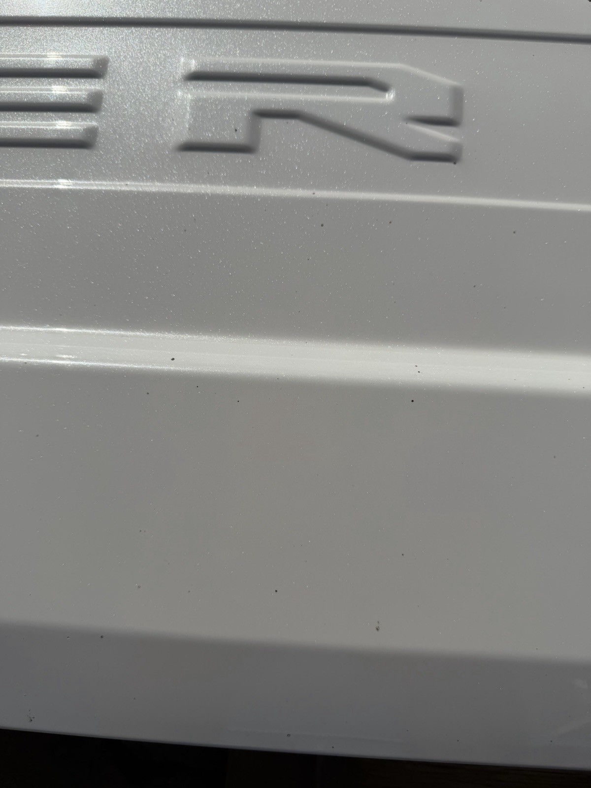 2020-2022 Ford F250 F350 Factory Tailgate Star White w/ Step & Camera Hole OEM - Image 17