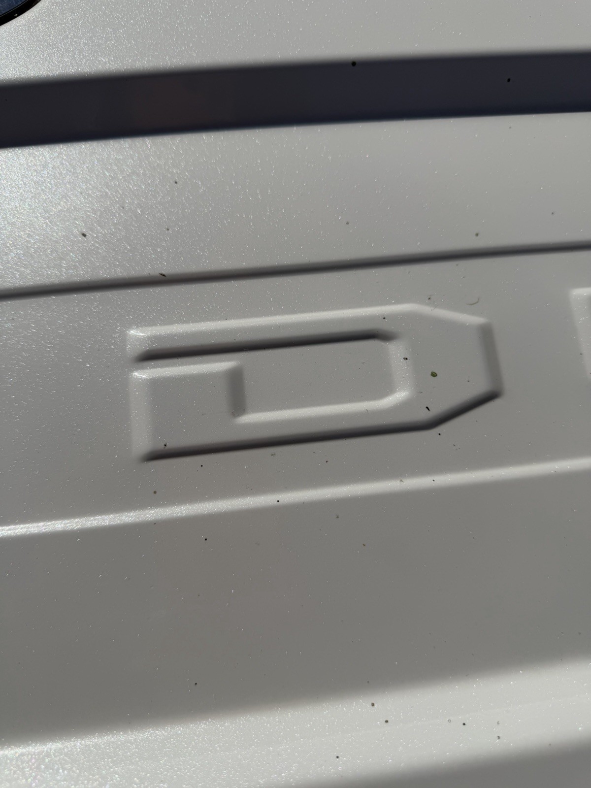 2020-2022 Ford F250 F350 Factory Tailgate Star White w/ Step & Camera Hole OEM - Image 18