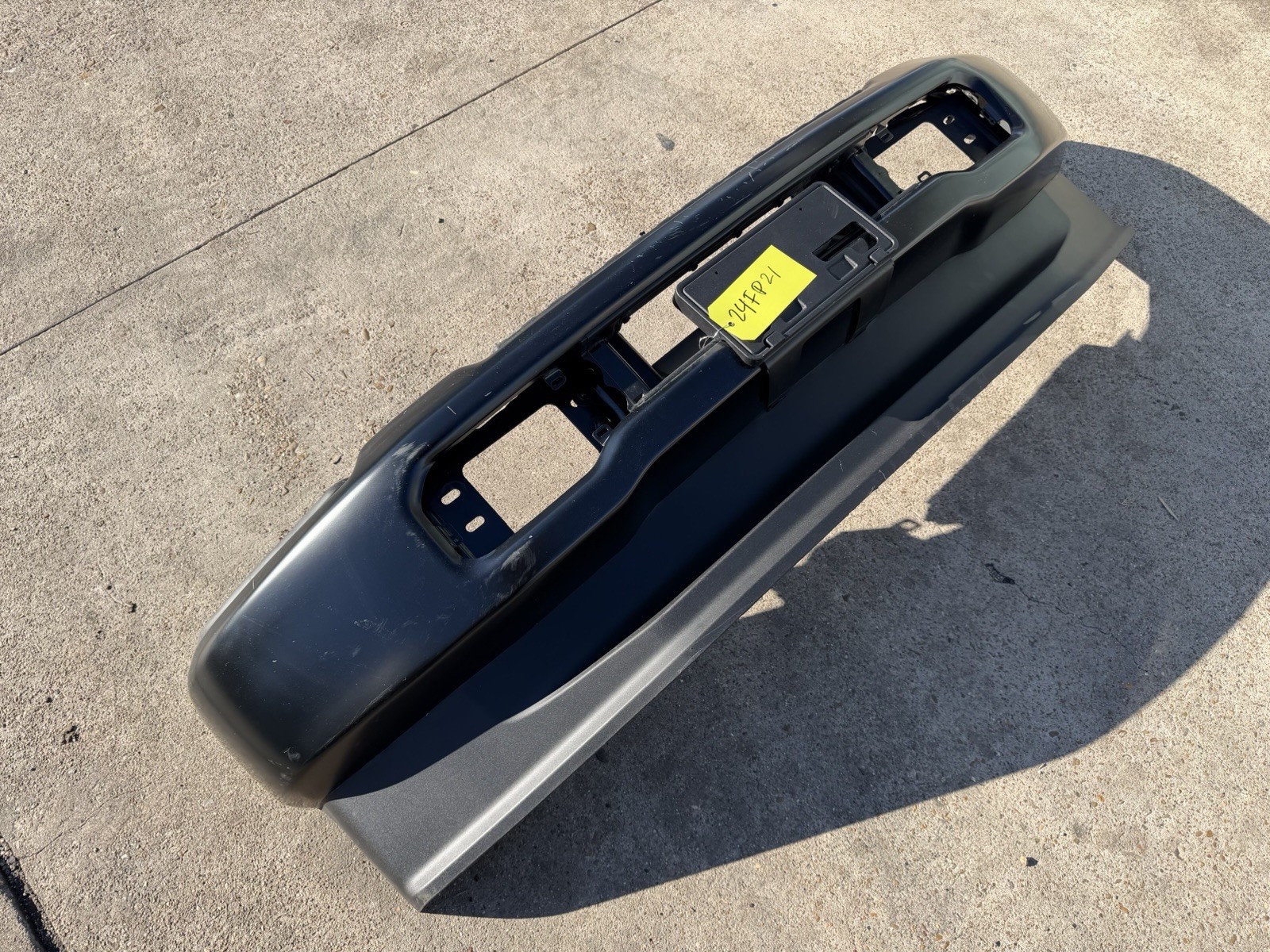 2023-2026 Ford F250 F350 Factory PRIMED Front Bumper No Fog Lights OEM - Image 2