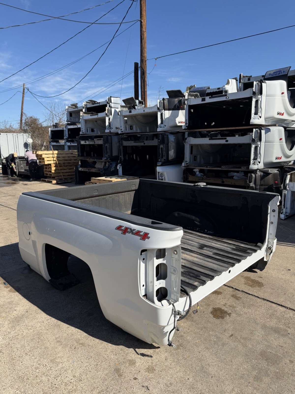 2015-2019 Chevy 2500 3500 Take Off Short Bed 6FT 9IN Summit White SRW OEM - Image 10