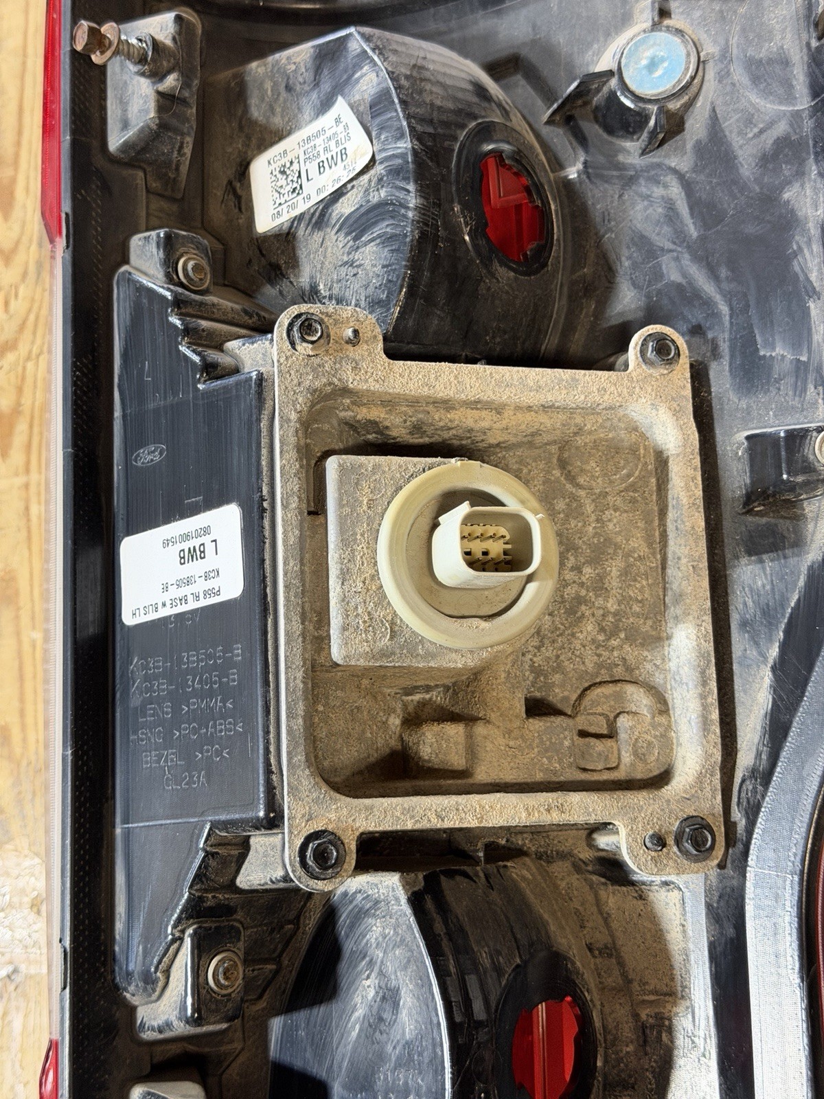 2017-2019 Ford F250 F350 Factory Drivers Side Halogen Tail Light w/ BLISS LH OEM - Image 9