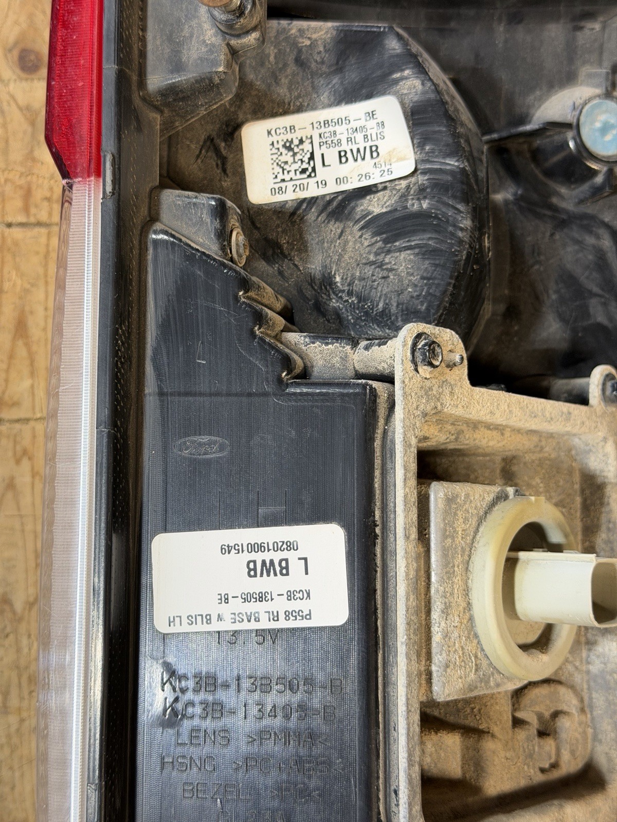 2017-2019 Ford F250 F350 Factory Drivers Side Halogen Tail Light w/ BLISS LH OEM - Image 10