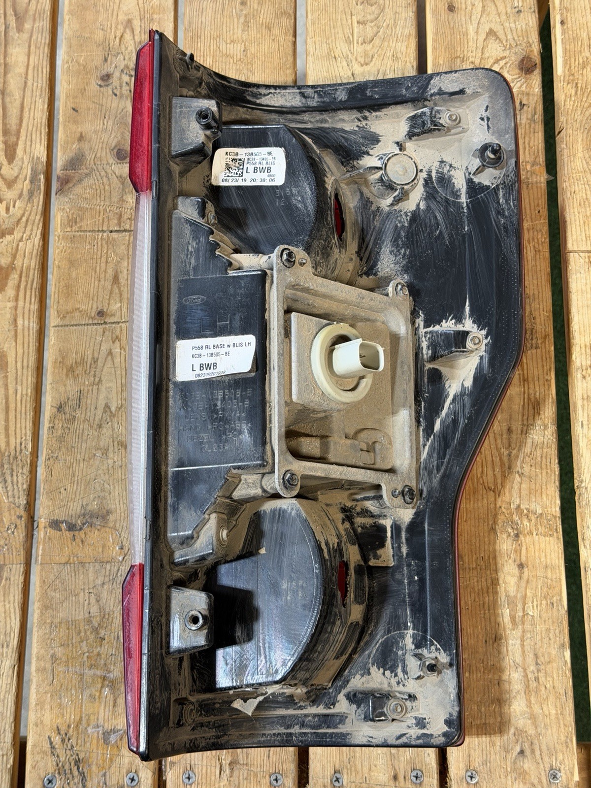 2017-2019 Ford F250 F350 Factory Drivers Side Halogen Tail Light w/ BLISS LH OEM - Image 9