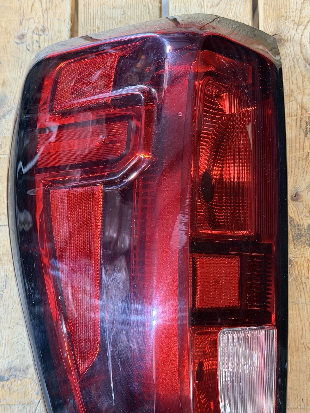 2020-2023 GMC SIERRA 2500 3500 Factory Driver Side Halogen Tail Light LH - Image 5