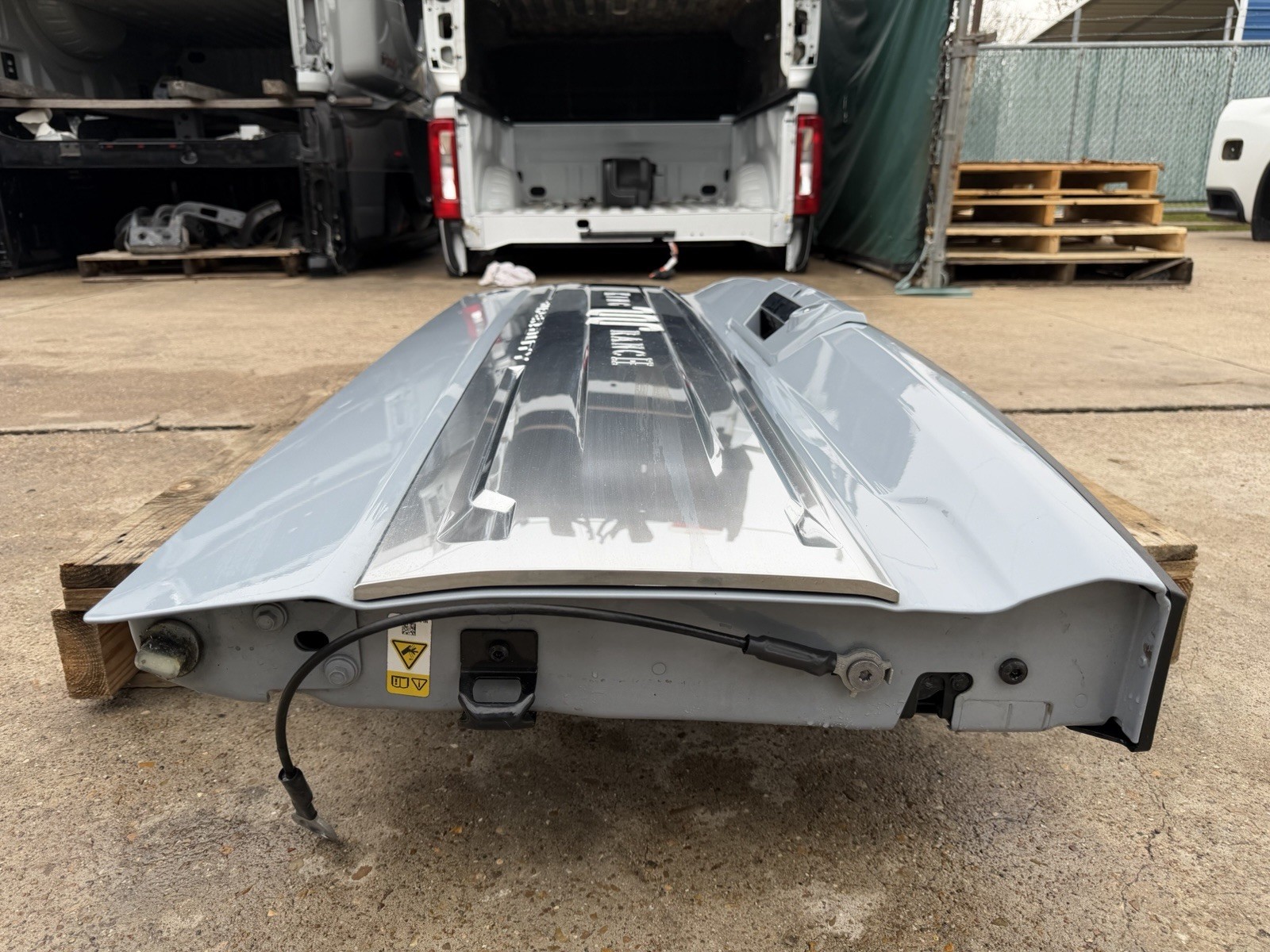 2023-2026 Ford F250 F350 Factory KING RANCH Tailgate Step Camera Glacier Grey - Image 5