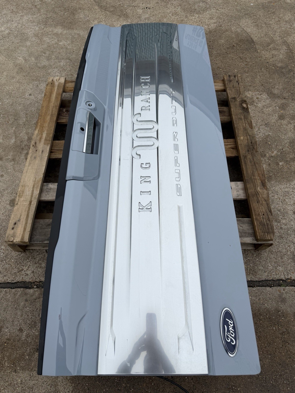 2023-2026 Ford F250 F350 Factory KING RANCH Tailgate Step Camera Glacier Grey - Image 6