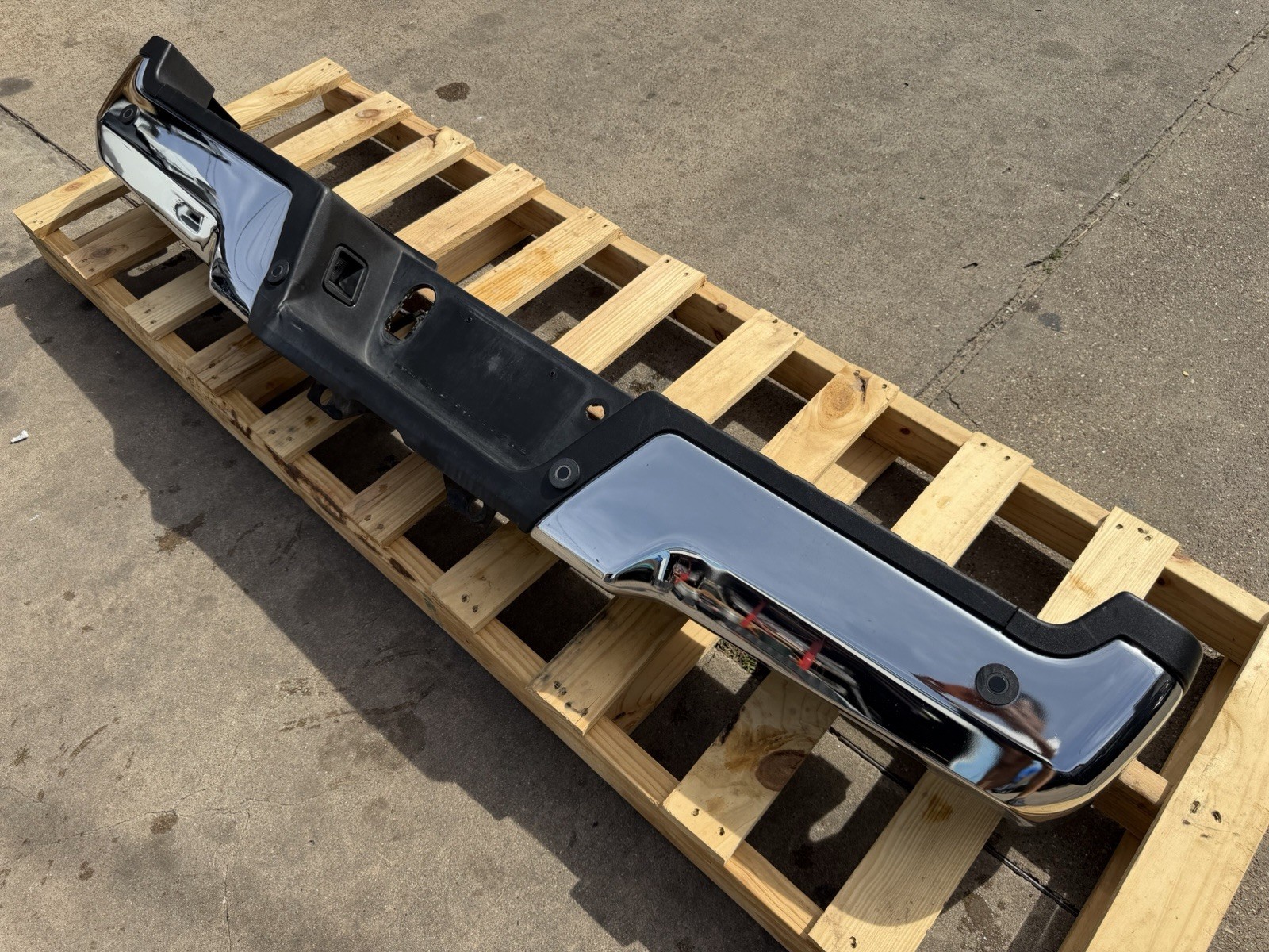 2017-2022 Ford F250 F350 Factory Chrome Rear Bumper w/ Sensors OEM - Image 8