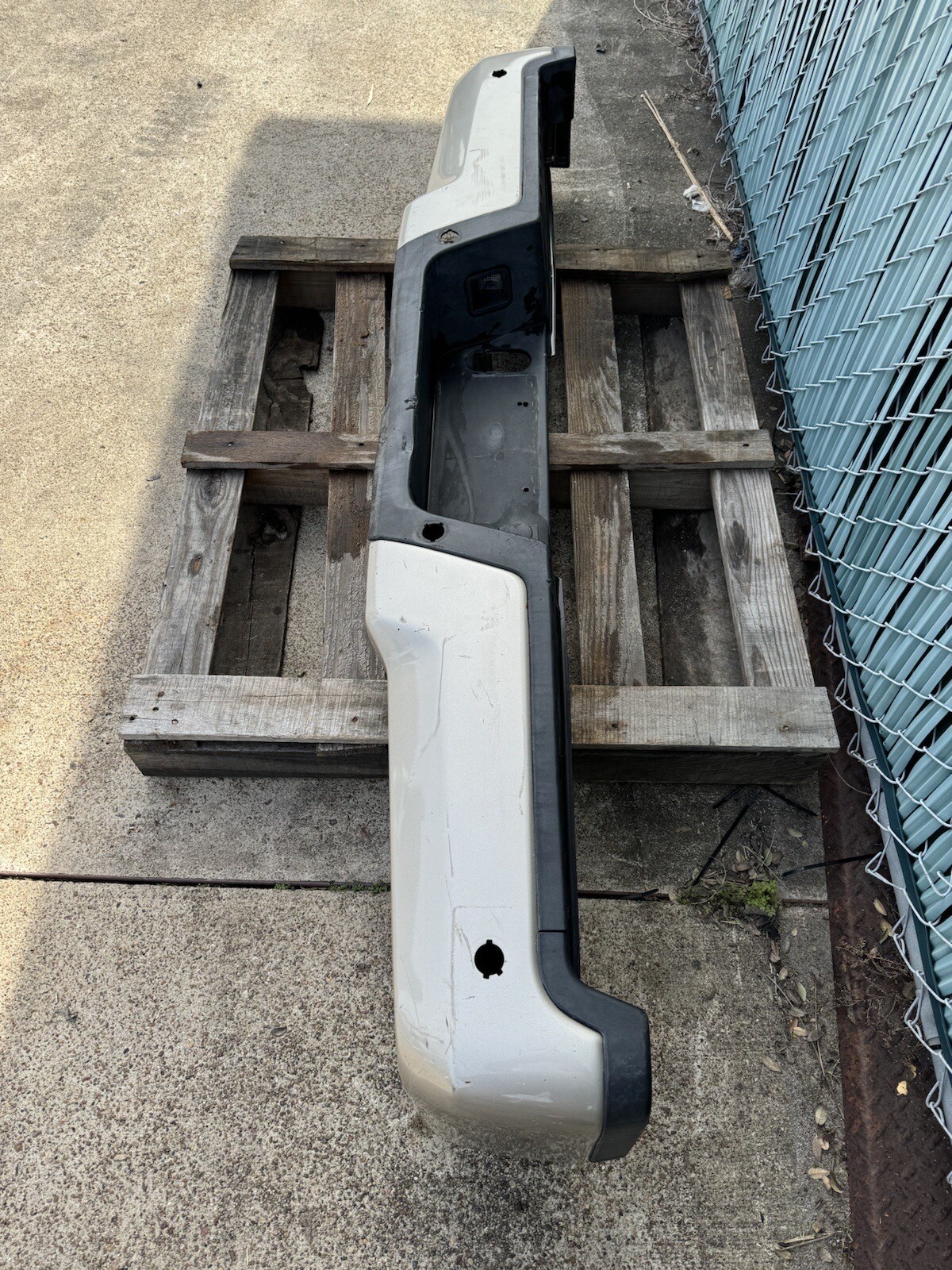 2017-2022 Ford F250 F350 Factory Rear Bumper White Gold w/ Sensors OEM Take Off - Image 4