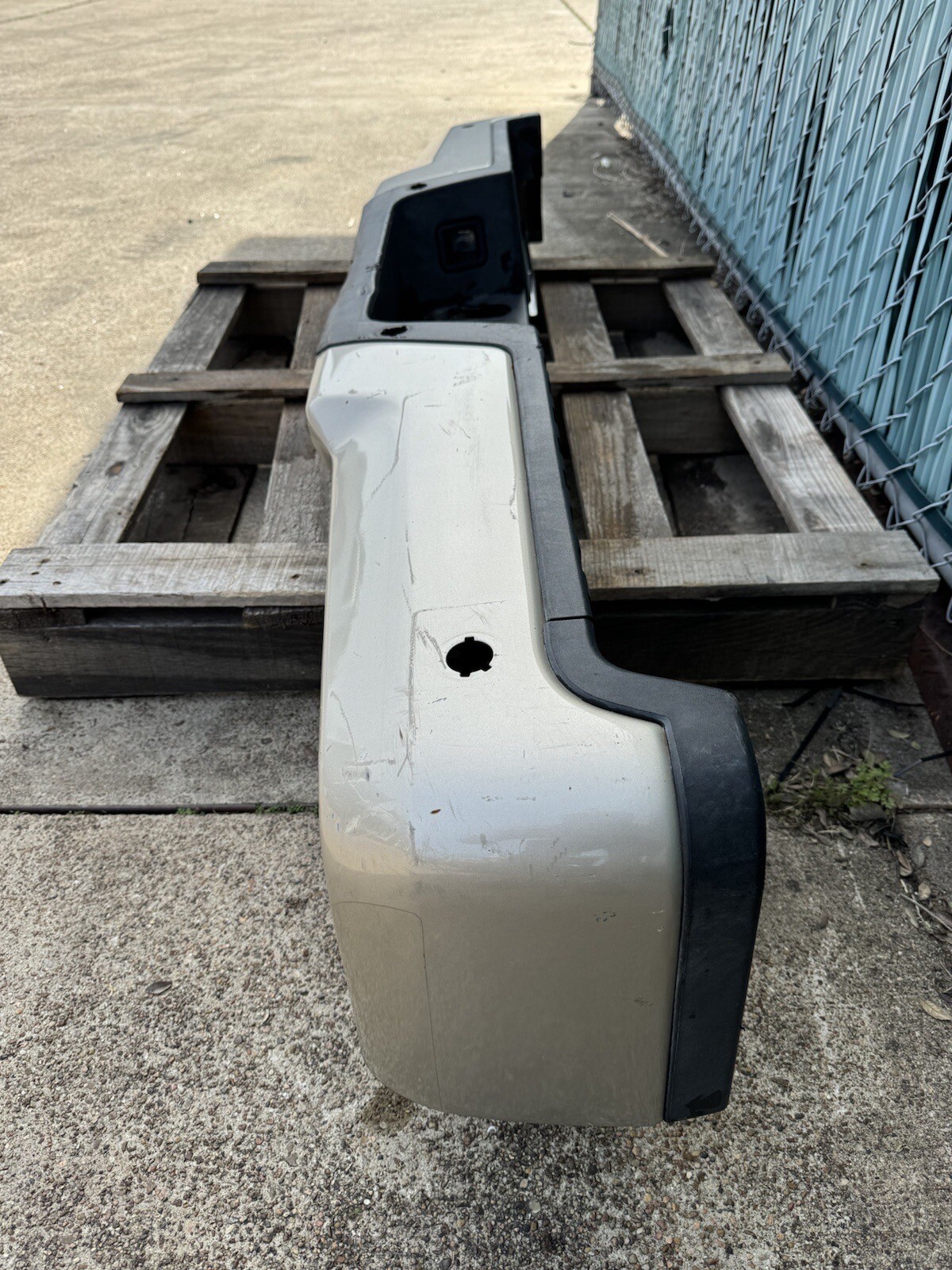 2017-2022 Ford F250 F350 Factory Rear Bumper White Gold w/ Sensors OEM Take Off - Image 5