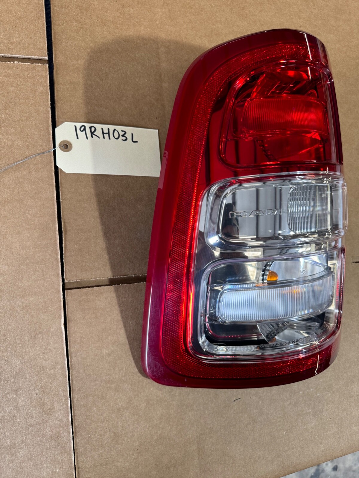 2019-2025 DODGE RAM 2500 3500 LEFT TAIL LIGHT HALOGEN DRIVERS 19RH03L - Image 3