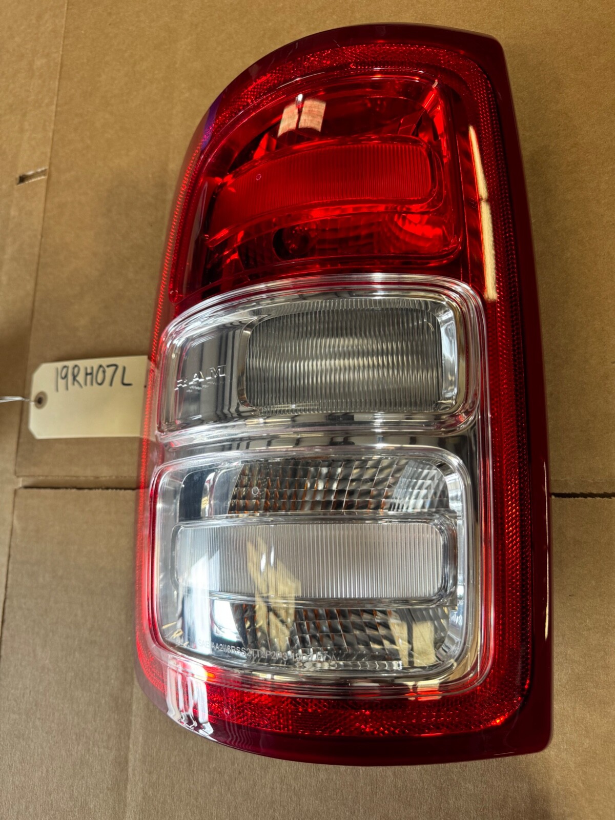 2019-2025 DODGE RAM 2500 3500 LEFT TAIL LIGHT HALOGEN DRIVERS 19RH07L - Image 2