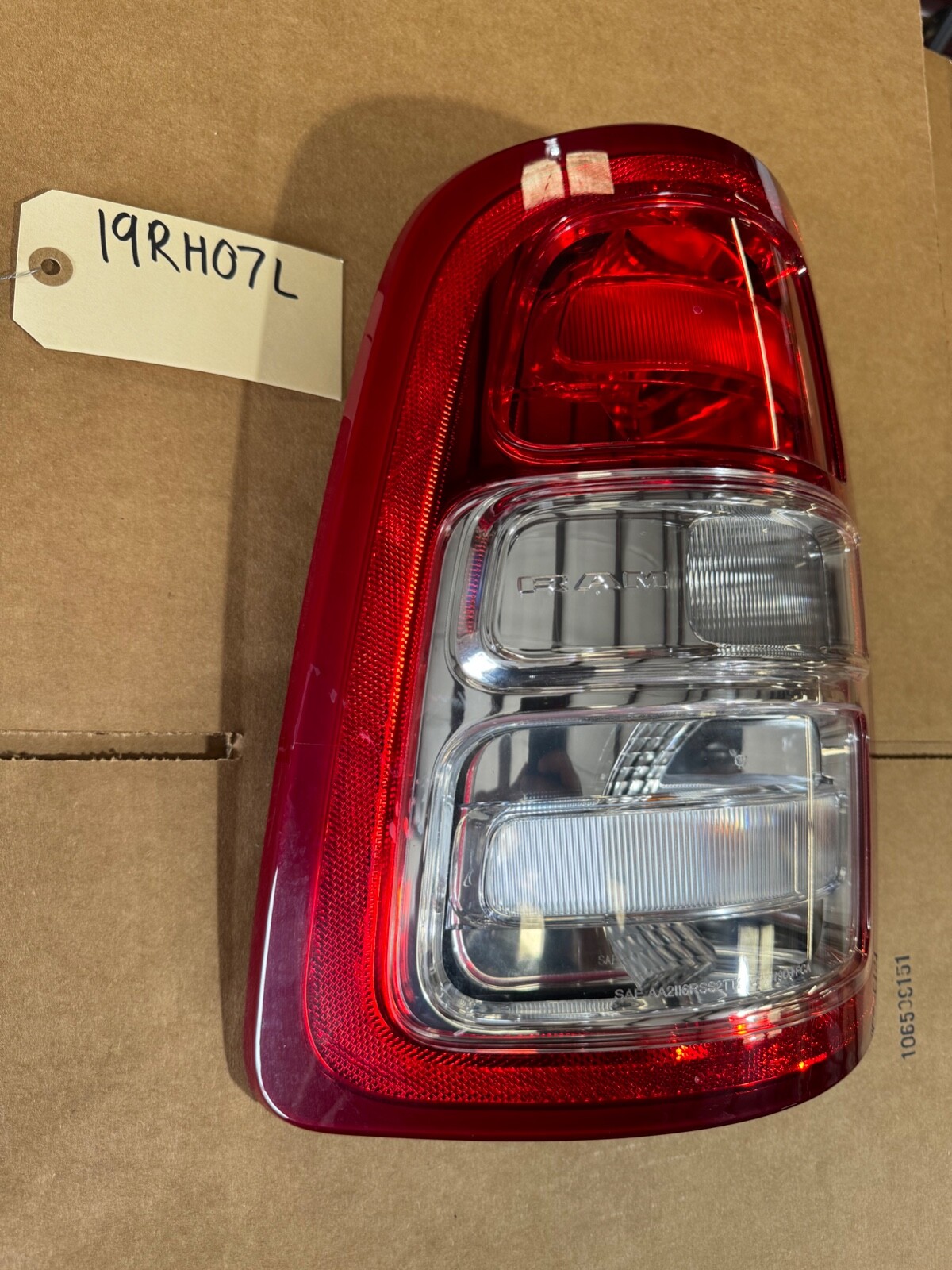 2019-2025 DODGE RAM 2500 3500 LEFT TAIL LIGHT HALOGEN DRIVERS 19RH07L - Image 3