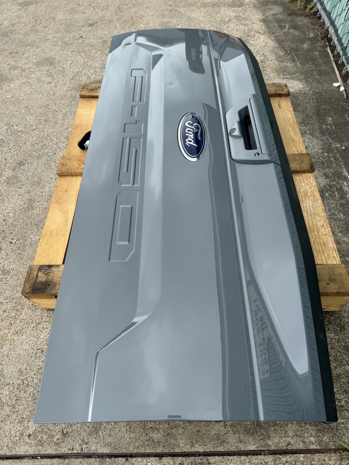 2018-2020 Ford F150 Factory Tailgate Step Camera Auto Release Lead Foot Gray OEM - Image 6