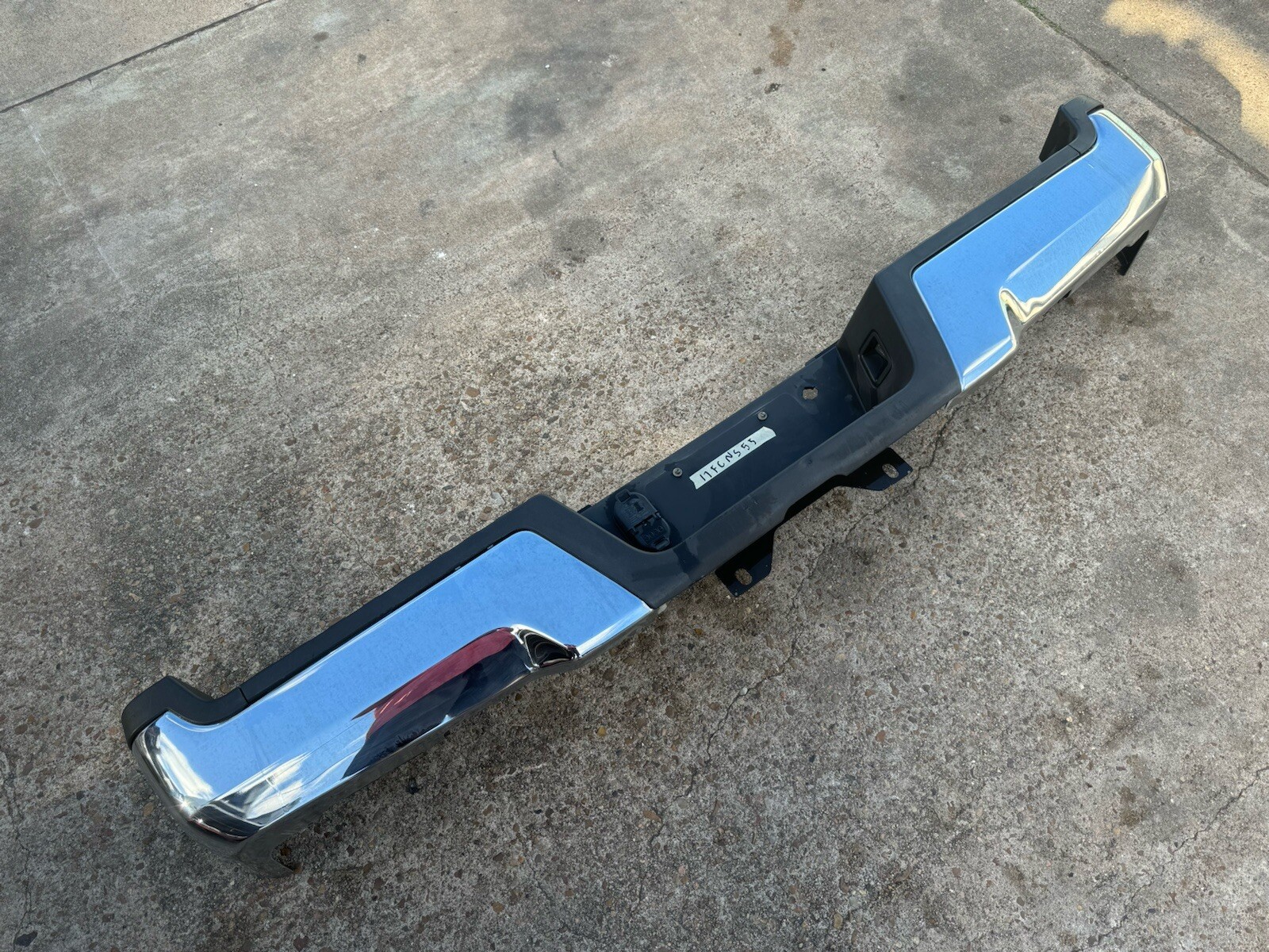 2017-2022 Ford F250 F350 Factory Chrome Rear Bumper No Sensor Holes OEM - Image 3