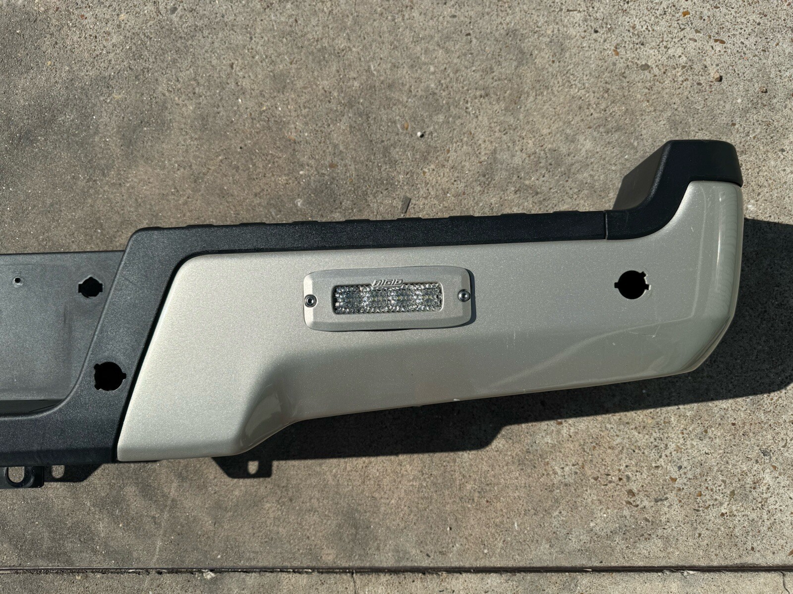 2017-2022 Ford F250 F350 Factory Rear Bumper White Gold RIGID light & Sensor OEM - Image 9