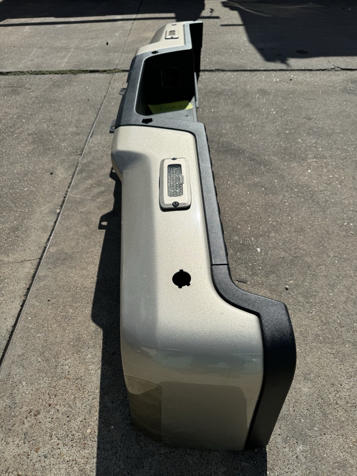 2017-2022 Ford F250 F350 Factory Rear Bumper White Gold RIGID light & Sensor OEM - Image 10