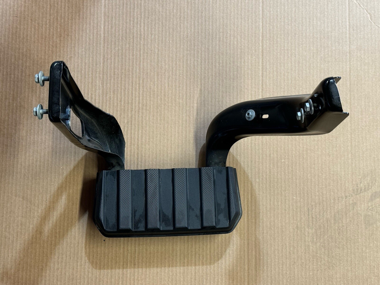 2023-2026 Ford F250 F350 Driver Side OEM Front Bed Step LH Factory Take Off