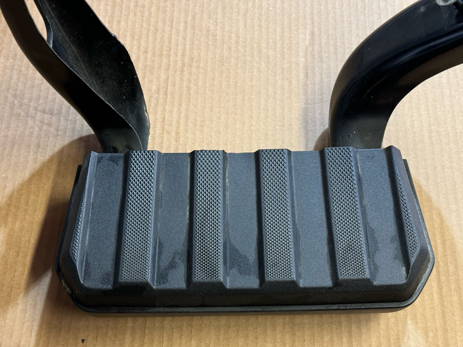 2023-2026 Ford F250 F350 Driver Side OEM Front Bed Step LH Factory Take Off - Image 3