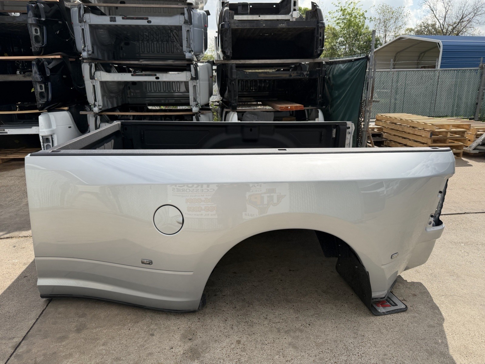 2019-2026 Ram 3500 Dually Bed ONLY 8FT OEM Silver Zynith DRW Take Off - Image 10