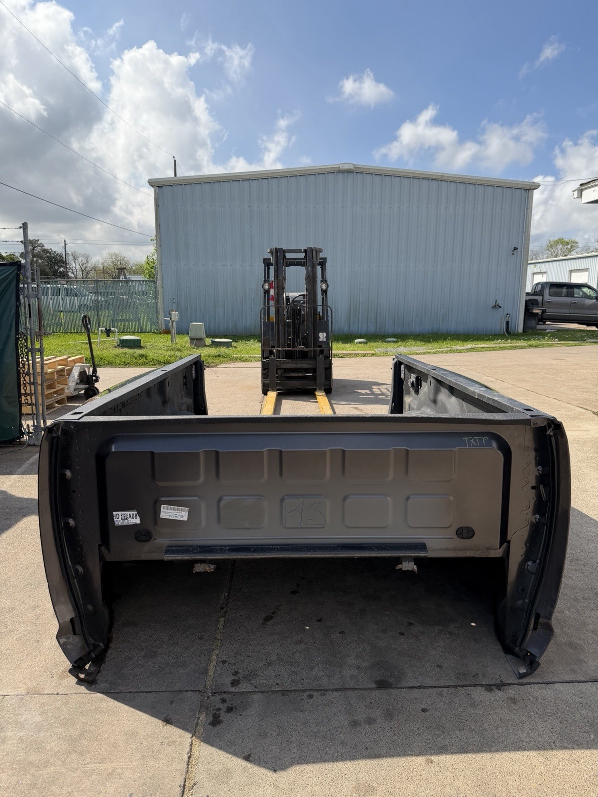 2019-2026 Ram 3500 Dually Bed ONLY 8FT OEM Granite Crystal Metallic DRW Take Off - Image 9