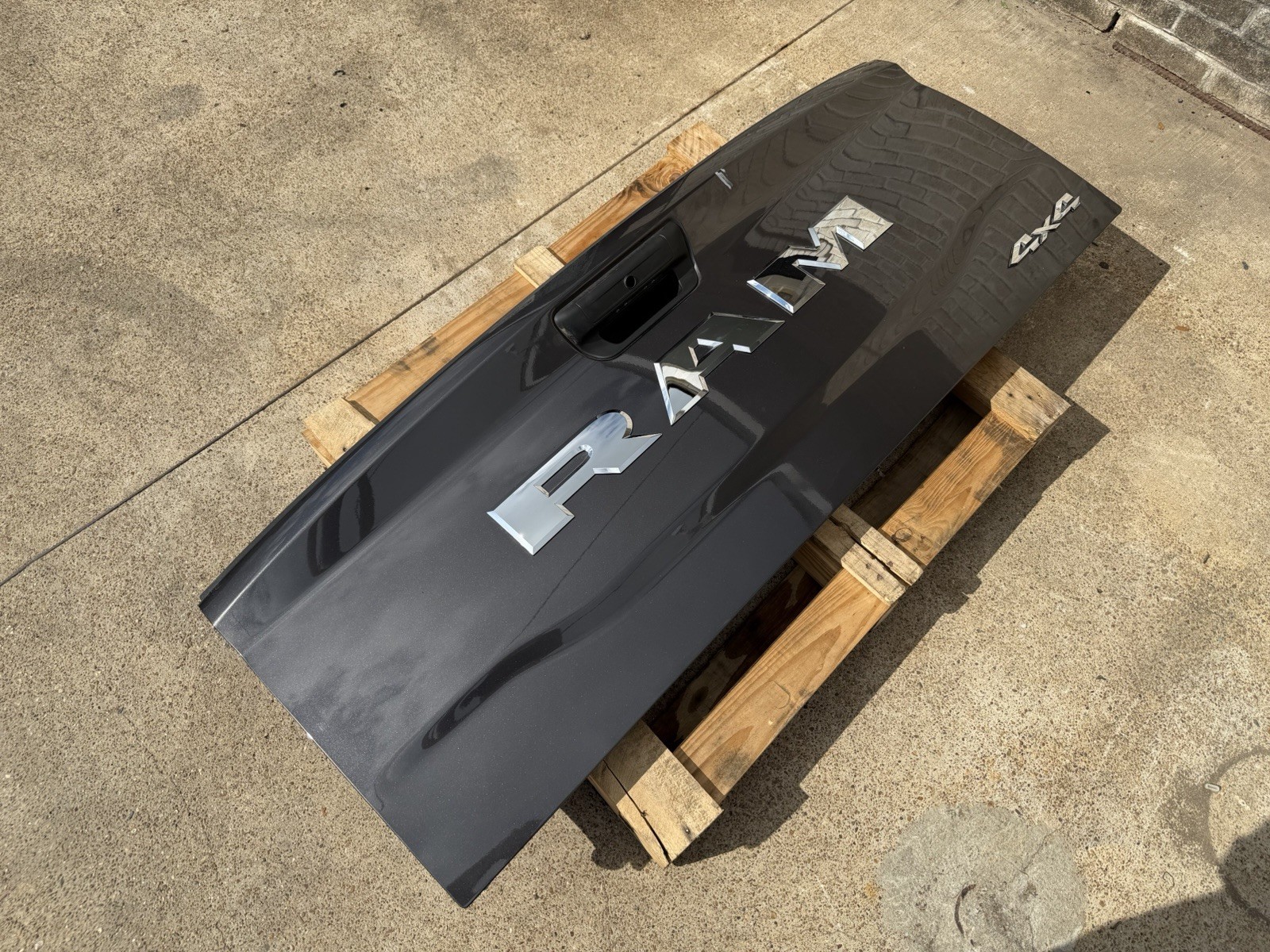 2019-2026 Ram 2500 3500 Factory Tailgate Granite Crystal Metallic OEM w/ Camera - Image 2