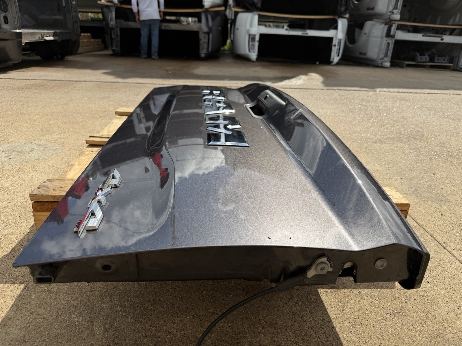 2019-2026 Ram 2500 3500 Factory Tailgate Granite Crystal Metallic OEM w/ Camera - Image 5