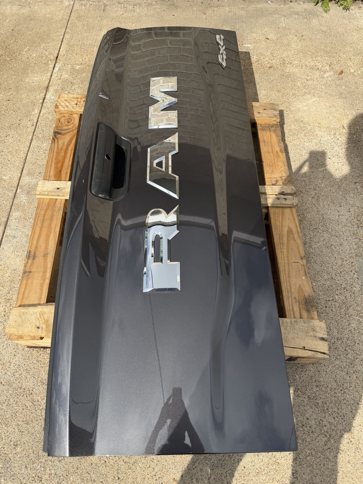 2019-2026 Ram 2500 3500 Factory Tailgate Granite Crystal Metallic OEM w/ Camera - Image 6