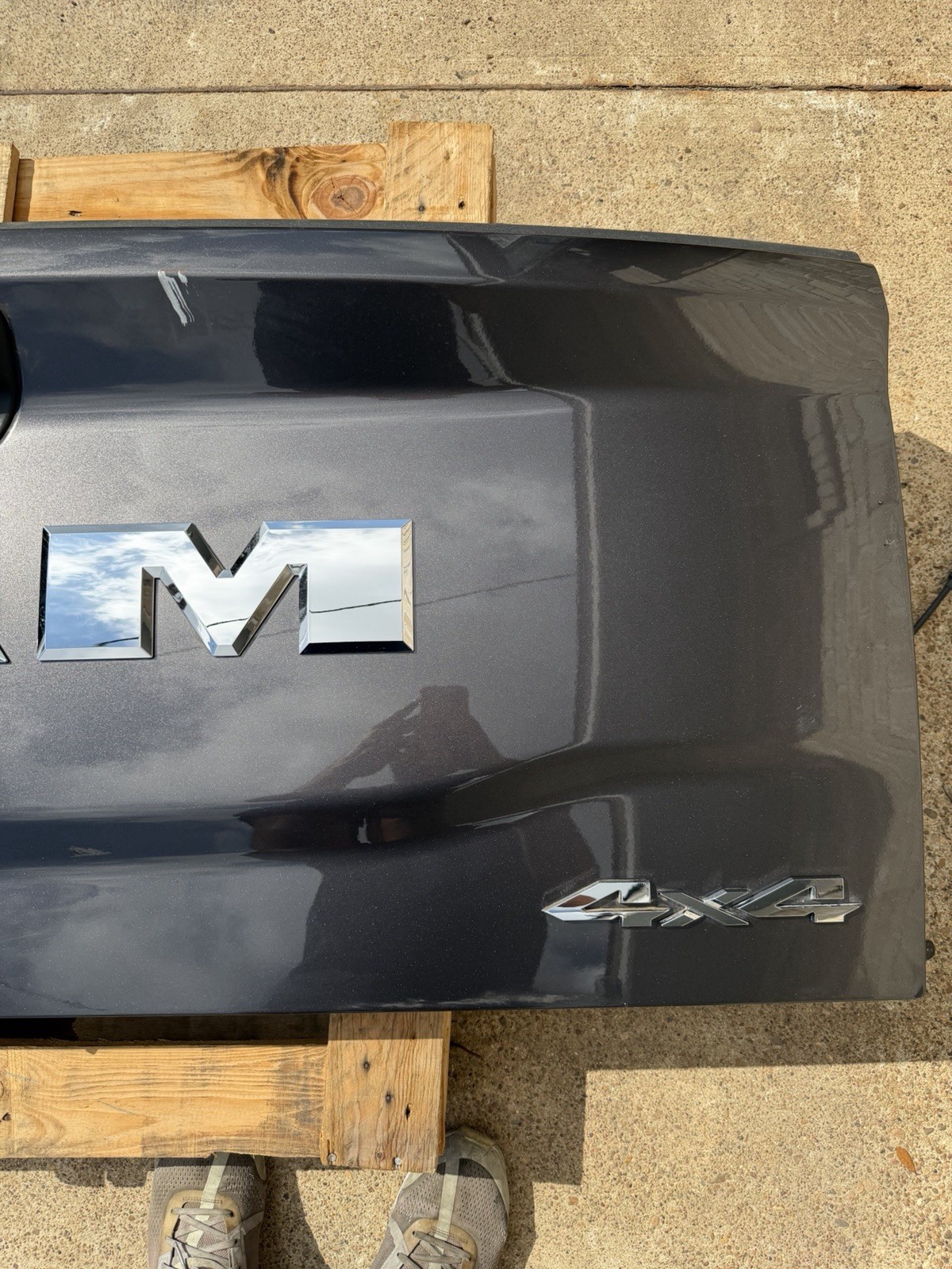 2019-2026 Ram 2500 3500 Factory Tailgate Granite Crystal Metallic OEM w/ Camera - Image 10