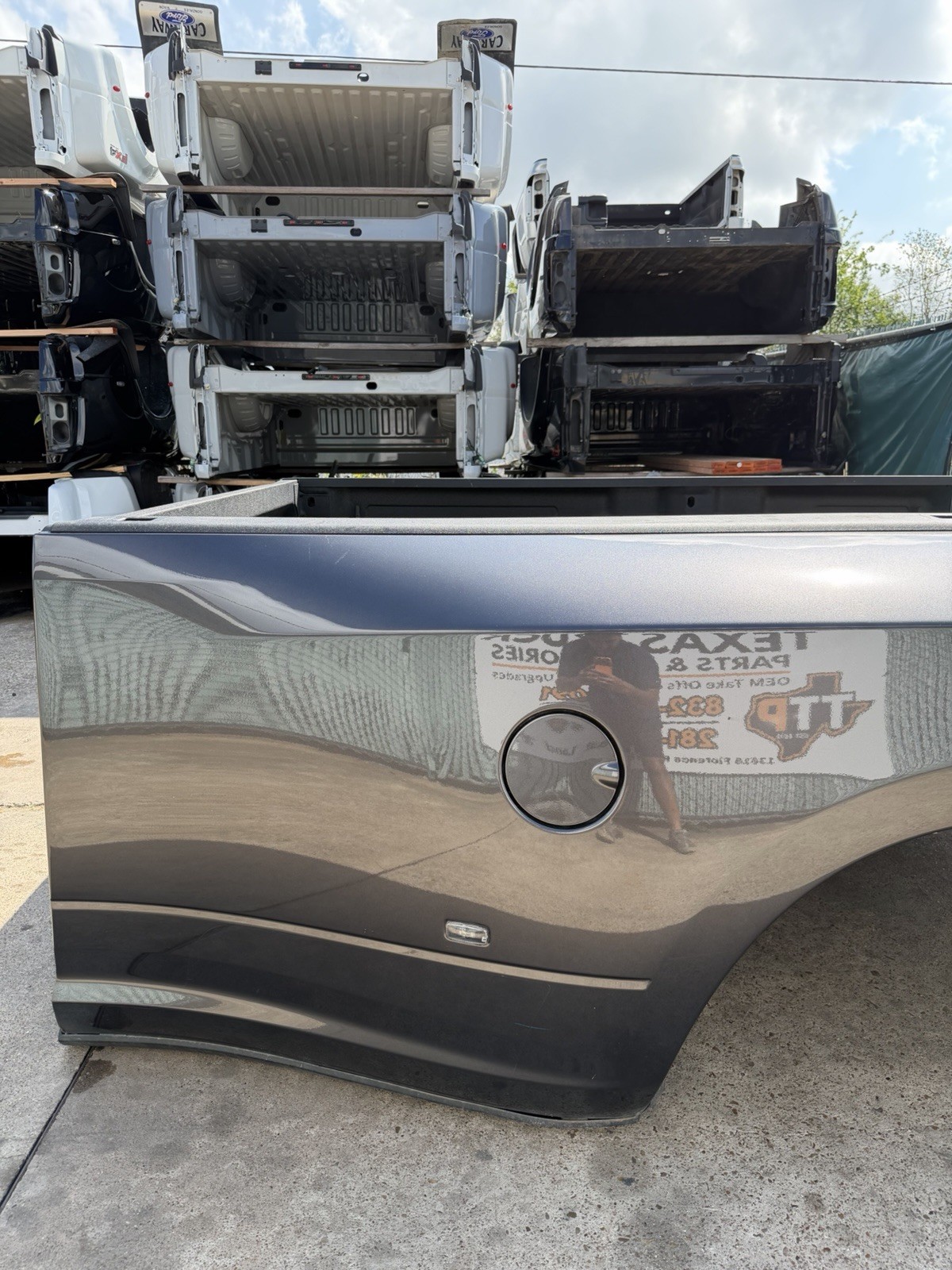 2019-2026 Ram 3500 Dually Bed ONLY 8FT OEM Granite Crystal Metallic DRW Take Off - Image 10