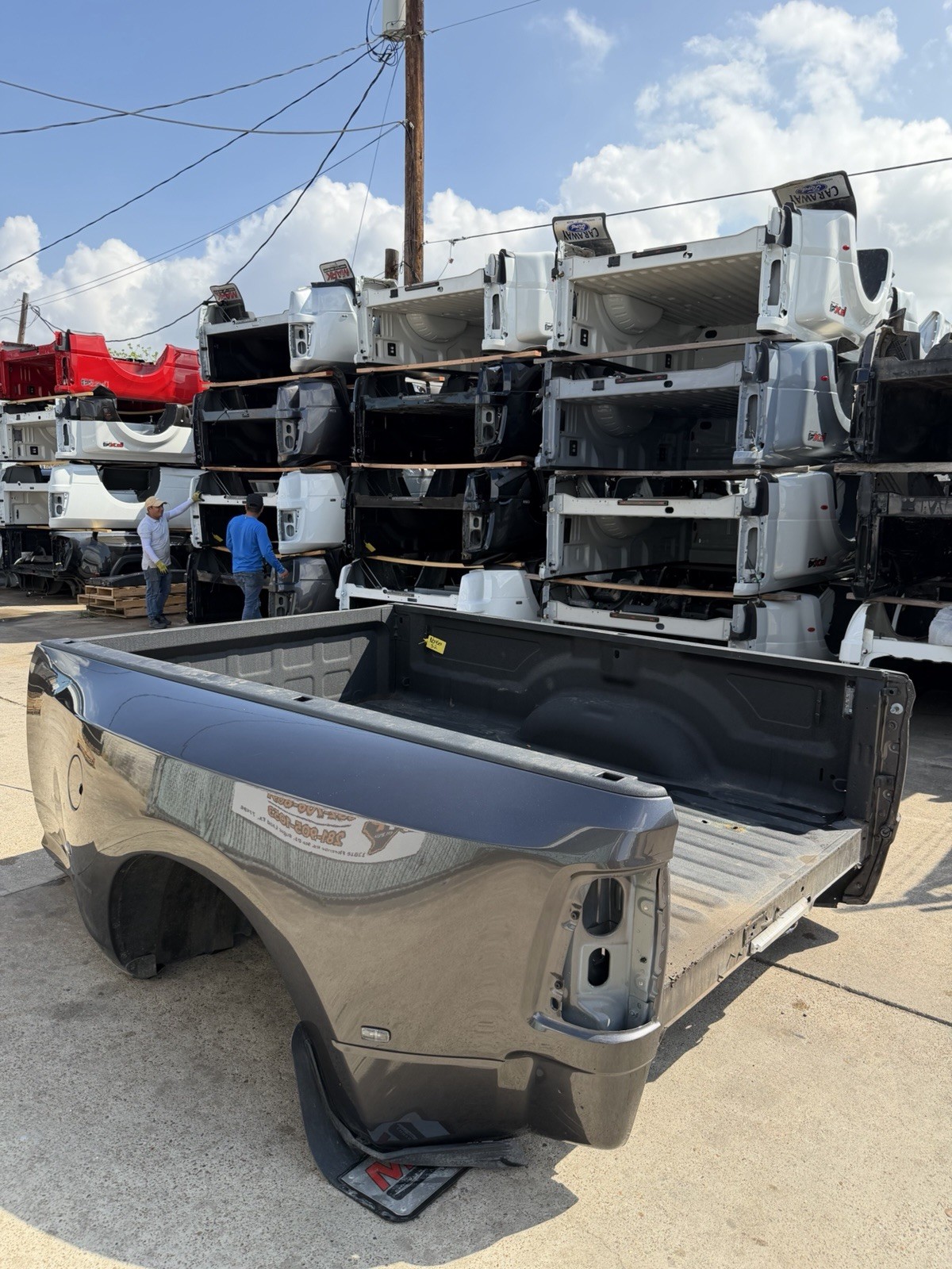 2019-2026 Ram 3500 Dually Bed ONLY 8FT OEM Granite Crystal Metallic DRW Take Off - Image 12