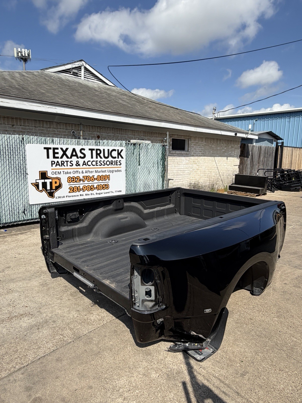 2019-2026 Ram 3500 Dually Bed ONLY 8FT OEM Diamond Black DRW Take Off